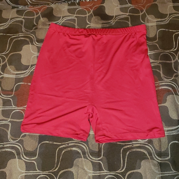 ❤ High Rise Biker Shorts- Red ❤ - Picture 4 of 4
